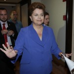 G1 - Dilma diz ser 'lamentável' suposta ligação do PSDB com panfletos - notícias em Eleições 2010
