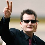 Charlie Sheen se interna mais uma vez em clínica de reabilitação 
