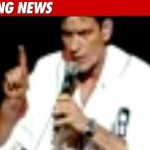 TMZ - Charlie Sheen -- Show é um fracasso em Detroit.