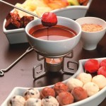 Fondue de Chocolate com Bolinhas de Sorvete.