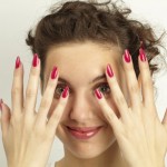 Risqué mostra que esta em sintonia com as tendências de unhas para o outono/inverno 2012
