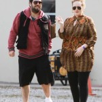 Adele anuncia que esta gravida de seu primeiro filho
